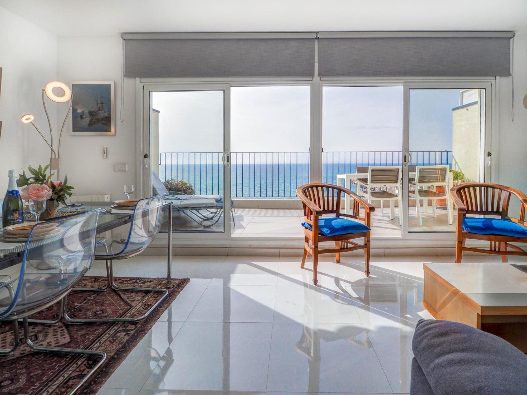 Marina Duplex By Hello Homes סיטגס מראה חיצוני תמונה