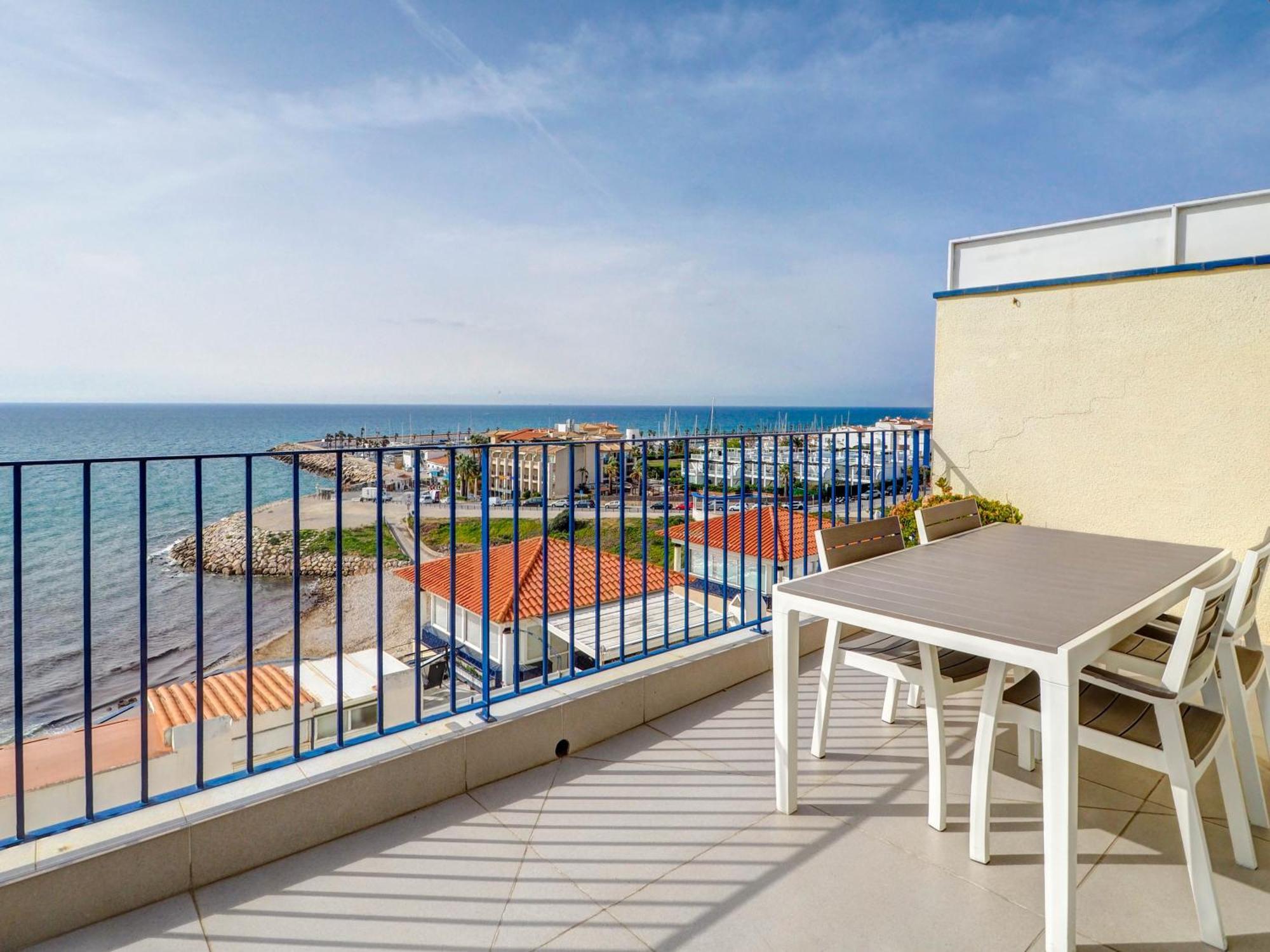 Marina Duplex By Hello Homes סיטגס מראה חיצוני תמונה